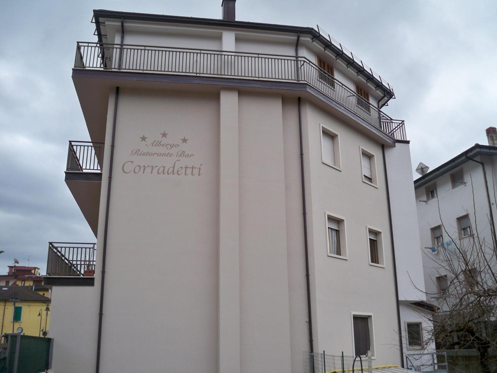 Albergo Corradetti Castel Di Sangro Exterior foto