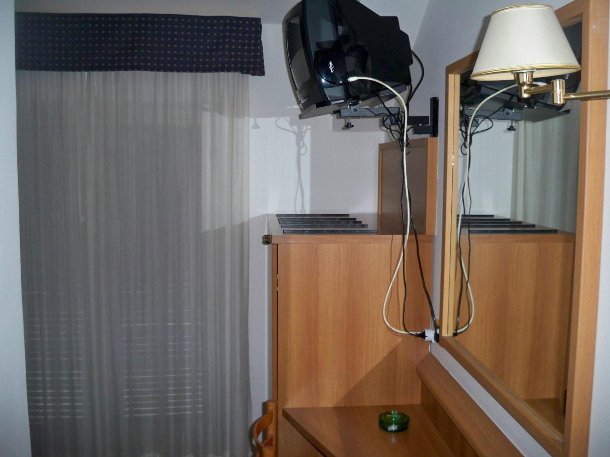 Albergo Corradetti Castel Di Sangro Exterior foto